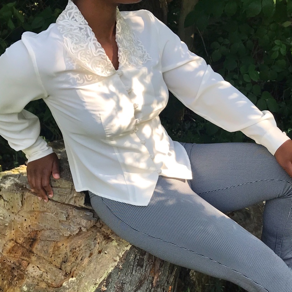 80s Embroidered Lapel Cream Blouse